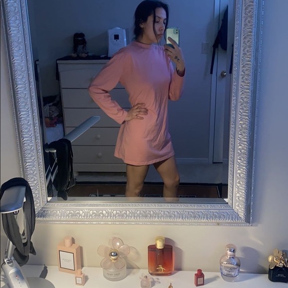Blush, rose coloured long-sleeve t-shirt dress - Picture 3 of 5